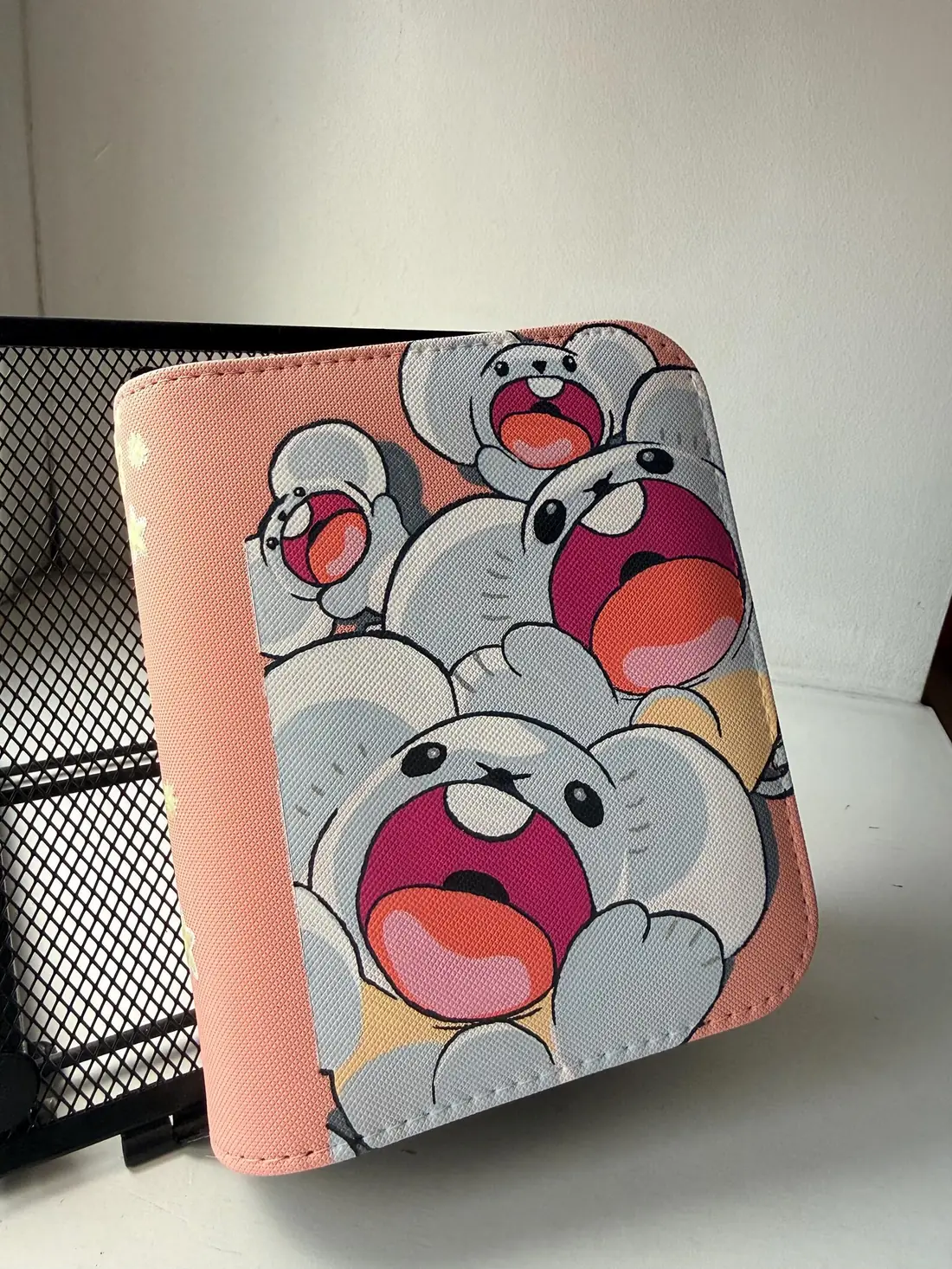 Custom handpainted glow-in-the-dark Shiny Maushold toploader binder